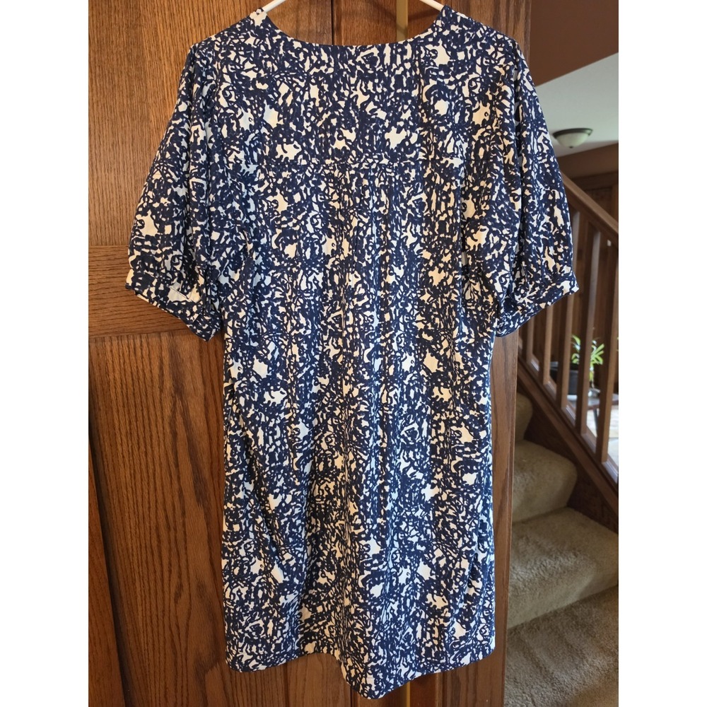 Evereve Shay Dress Womens Size Small Navy Blue &White Pockets V-Neck Puff Sleeve - Picture 3 of 11